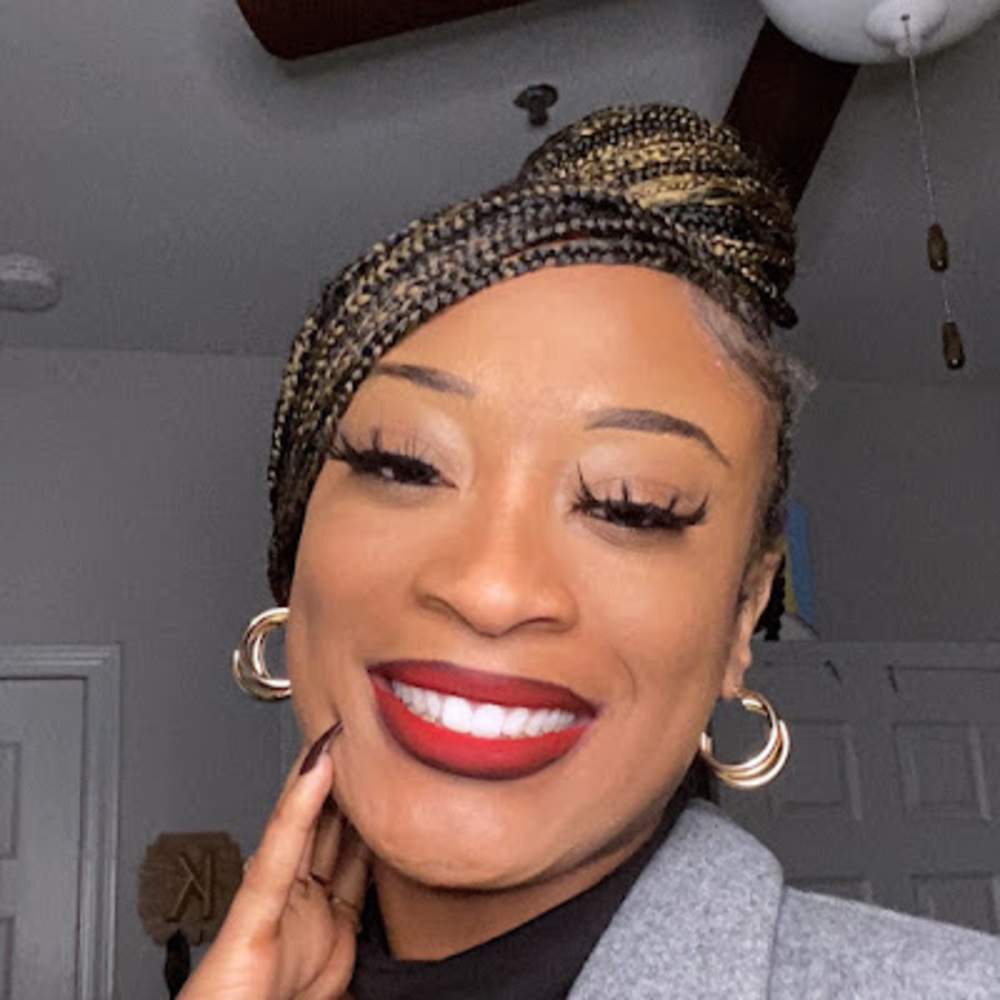 Meet your Posher, Kyla